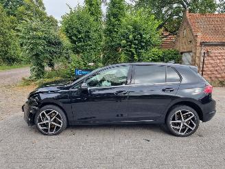 Vaurioauto  passenger cars Volkswagen Golf eHybrid Pano Navi Led 2025/1