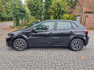 Volkswagen Polo 1.0 TSI 70KW Navi Airco Stoelverw. picture 2