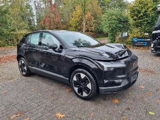 damaged passenger cars Volvo EX30 69Kwh SINGLE MOTOR EXTENDED RANGE PLUS 2025/1