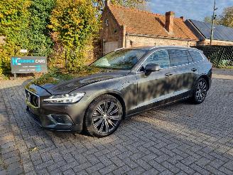 krockskadad bil auto Volvo V-60 T6 Plugin Hybr Navi Stoelverw. 2021/8