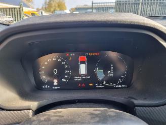 Volvo V-90 T8 Rdesign Twin Engine AWD Pano Led picture 19