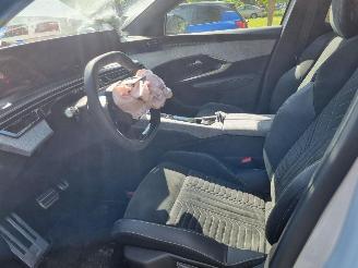 Peugeot 3008 Hybrid 136 Aut. GT picture 17