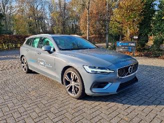 Unfallwagen Volvo V-60 T6 AWD Recharge 2022/7