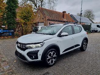 uszkodzony samochody osobowe Dacia Sandero Stepway 1.0 TCE 90 Navi Airco Camera 2024/7