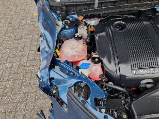 Lynk & Co 01 1.5 Plugin Hybr Pano Navi picture 11