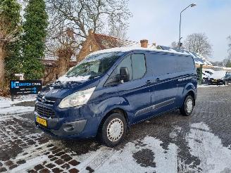 Schadeauto Ford Transit Custom 2.2 Tdci 114KW L2 2013/11