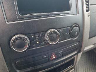 Volkswagen Crafter 2.5 TDI 120KW L2 H2 Airco picture 13