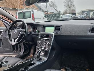 Volvo V-60 2.0d D2 Aut. Navi picture 13