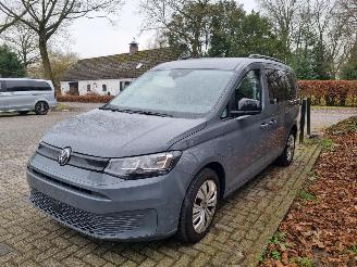 Damaged car Volkswagen Caddy maxi 1.5 E-Hybrid Aut Plugin 2025/3