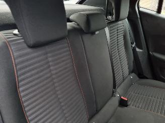 Peugeot 2008 Puretech Navi Camera picture 12