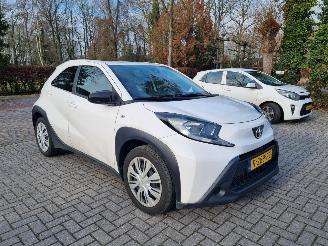 krockskadad bil auto Toyota Aygo X 1.0 VVT-i AUTOMAAT 2023/1