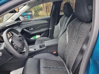 Peugeot 408 PureTech Allure 130 EAT8 picture 15