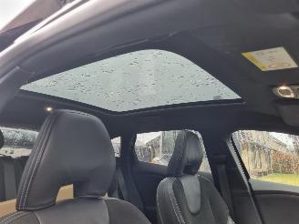 Volvo V-40 T3 Aut. Rdesign Pano picture 13