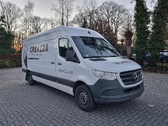 Vaurioauto  passenger cars Mercedes Sprinter 317 CDI Aut. Maxi Navi Camera 2021/1