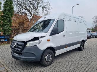 damaged commercial vehicles Mercedes Sprinter PRO 317 CDI Aut LED Mbux Navi Stoelverw 2024/10