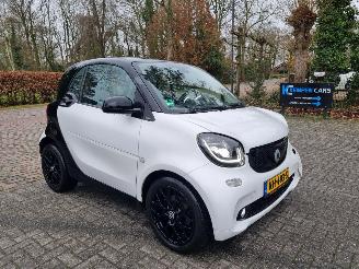 uszkodzony samochody osobowe Smart Fortwo 1.0 Passion Airco Pano 2016/6