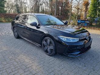 Damaged car Volkswagen Passat 1.5 TSI DSG R-Line Pano Stoelverw Led 2024/10