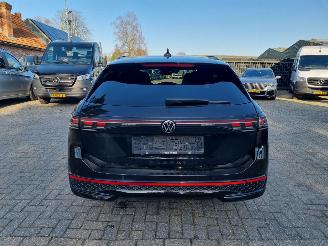 Volkswagen Passat 1.5 TSI DSG R-Line Pano Stoelverw Led picture 4