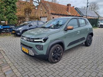 Schadeauto Dacia Spring Extreme 65 Airco Navi Camera 2024/11