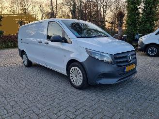 krockskadad bil bedrijf Mercedes Vito PRO 116 CDI Aut. L3 Navi Stoelverw 2024/10