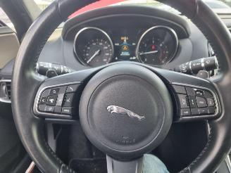 Jaguar XE 20d E-Performance Portfolio Pano Navi picture 19