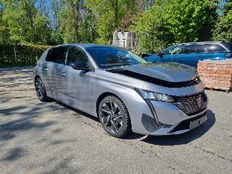 Damaged car Peugeot 806 Puretech 130 Aut. Navi Led 2022/3