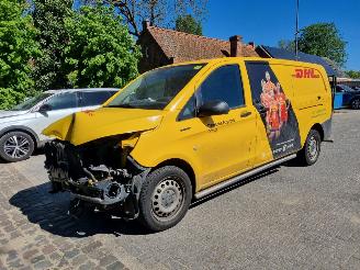 damaged commercial vehicles Mercedes eVito 66Kwh Extra lang stoelverwarming 2023/2