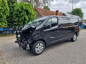 Unfallwagen Renault Trafic 2.0 DCI 150 Aut L2 Airco Navi 2024/4
