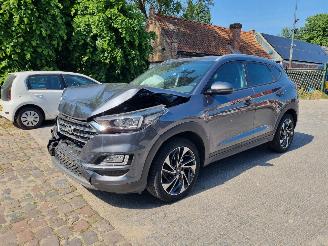 Schadeauto Hyundai Tucson 1.6 T-GDI Aut. 130KW Navi Stoelverw Led 2018/6