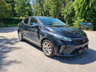 uszkodzony samochody osobowe Renault Clio 1.0 TCE 90 Navi Led 2024/6