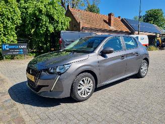 Vaurioauto  passenger cars Peugeot 208 PureTech 75 Airco Navi 2021/7