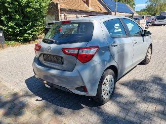 Toyota Yaris 1.5 VVT-I Y-oung Airco picture 3