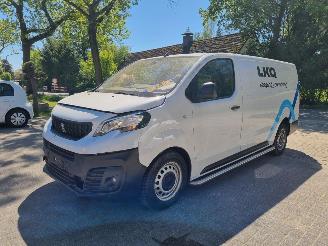 Schade bestelwagen Peugeot Expert BlueHDI 100 L3 Airco Navi 2023/8