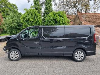 skadebil bedrijf Renault Trafic 2.0 DCI 150 Aut L2 Airco Navi 2024/4
