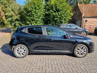 Renault Clio 1.0 Tce 90 Airco Navi picture 2