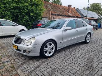 uszkodzony samochody osobowe Mercedes E-klasse 280 Aut. Avantgarde 2006/8