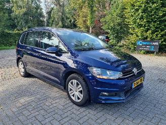 Unfallwagen Volkswagen Touran 1.5 TSI 7 Pers Pano 2019/5