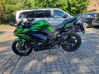 damaged motor cycles Kawasaki  Ninja 1100 SX Akrapovic Stuurverw. 2025/12