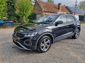 krockskadad bil auto Volkswagen T-Roc 1.5 TSI Aut. 110KW 75 Edition Led 2023/5