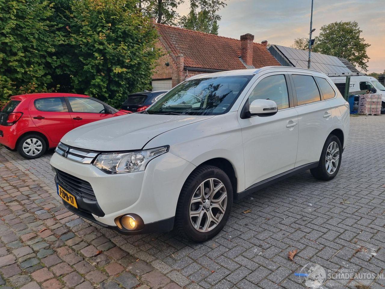 Mitsubishi Outlander 2.0 Aut 7 pers Business Ed