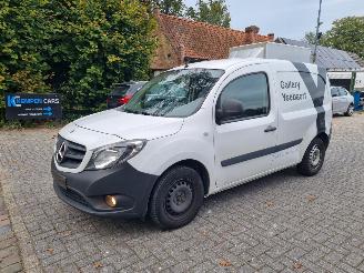 Vaurioauto  passenger cars Mercedes Citan 111 CDI Airco Schuifdeur MARGE 2021/8
