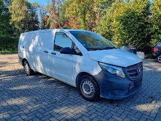 krockskadad bil bedrijf Mercedes Vito 116 CDI Aut. Extra Lang Airco Stoelverw 2021/5