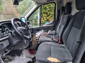 Ford Transit 2.0 TDCI 170PK Airco Navi picture 12