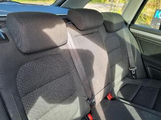 Skoda Octavia 1.6 TDI 77KW Pano Airco Navi picture 10