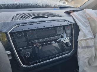 Volkswagen Up! 1.0 Airco picture 10