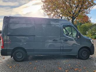 Renault Master DCI 135 L2 H2 Airco picture 6
