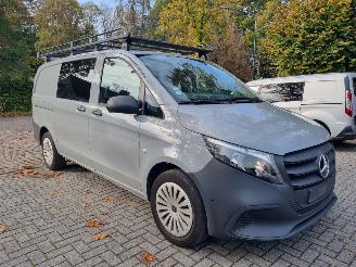 Vaurioauto  passenger cars Mercedes Vito 114 CDI Aut. Dubbelcabine 2025/8
