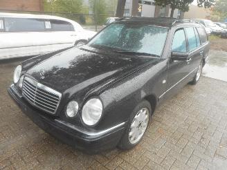 rozbiórka samochody osobowe Mercedes E-klasse e430 v8 aut.avantgarde 1998/1