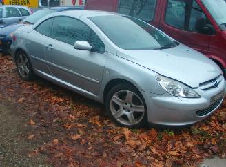 Salvage car Peugeot 307 cc 2005/1