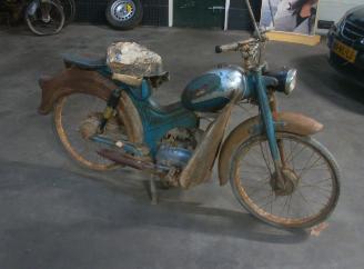 škoda cyklistika Overige  malagutti klassieke bromfiets 1962/1